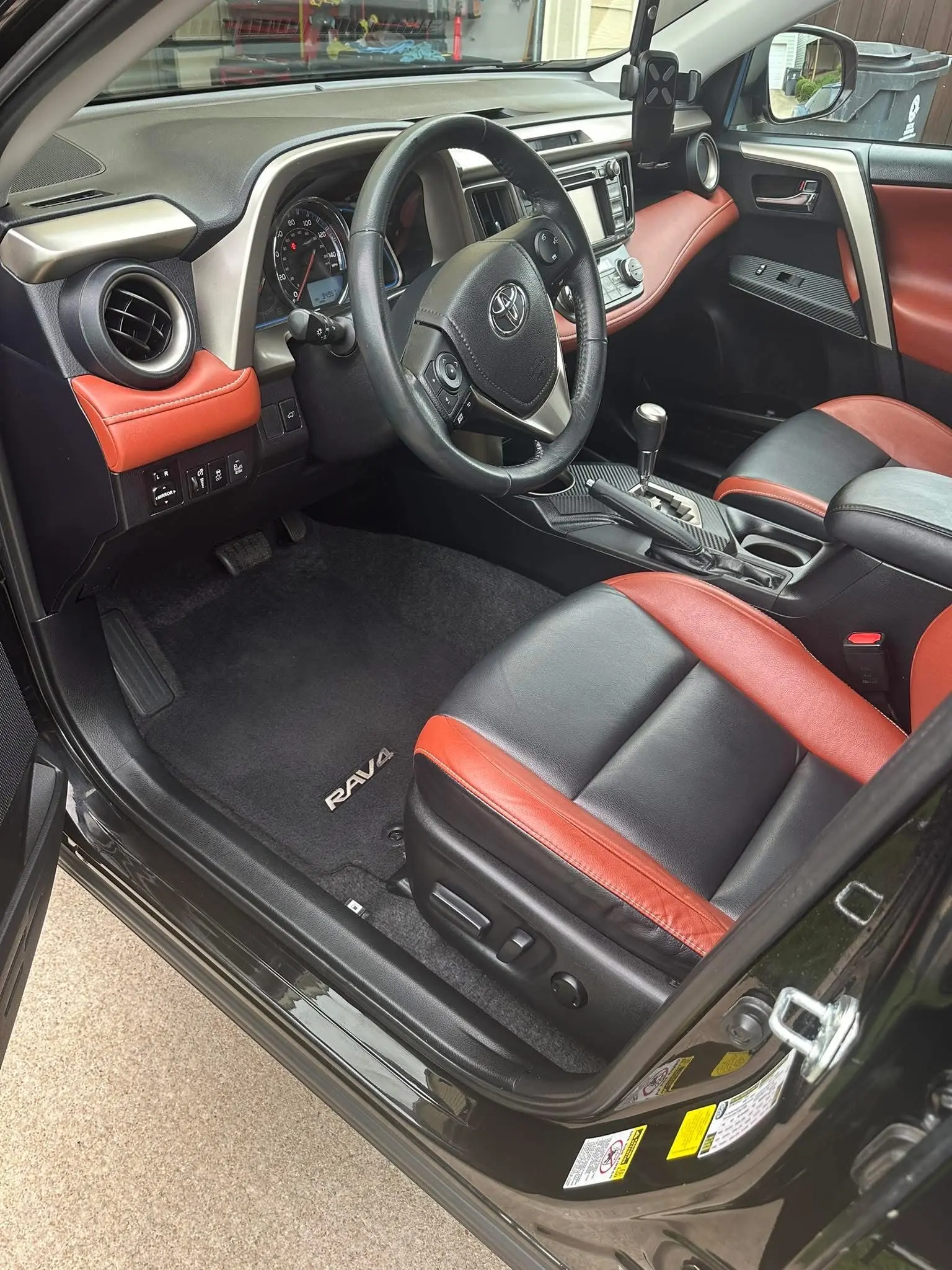 2014 Toyota RAV4 Full Detail and Scratch Repair, photo 5 of 6